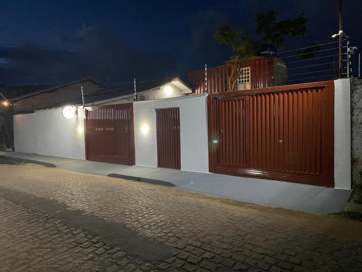 Container Lb Com Garagem Para Carros De Ate 4,5M Boa Vista  Dış mekan fotoğraf